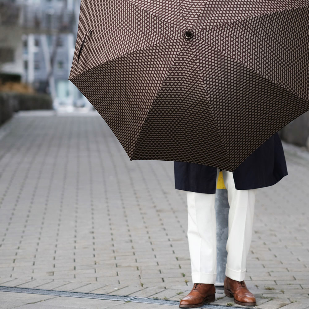 Geometric Jacquard Umbrella – Handmade Italian Chestnut Handle, Manual Open