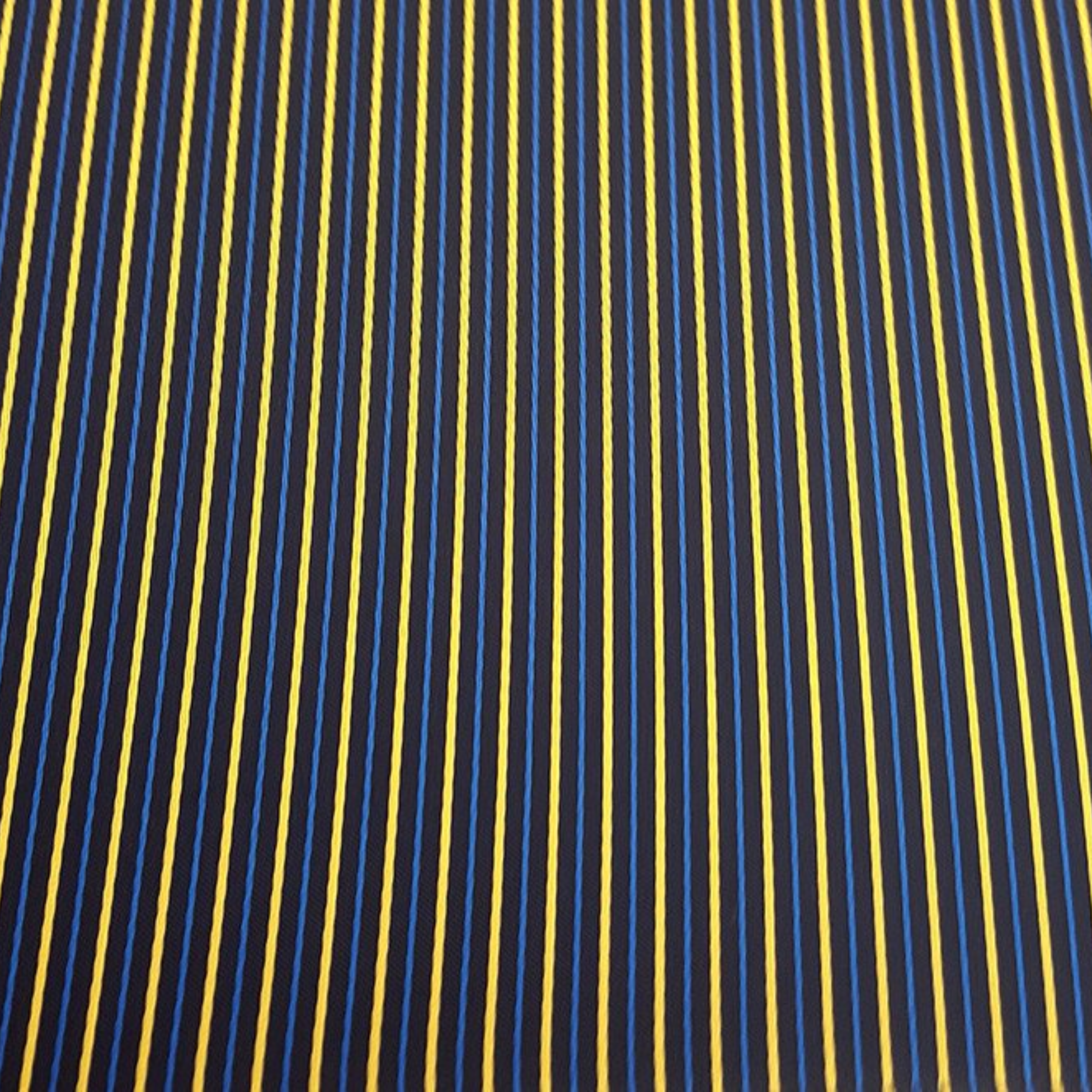 Men's striped umbrella featuring a gold-plated hound head handle by Ilmarchesato, showcasing its unique design and craftsmanship.