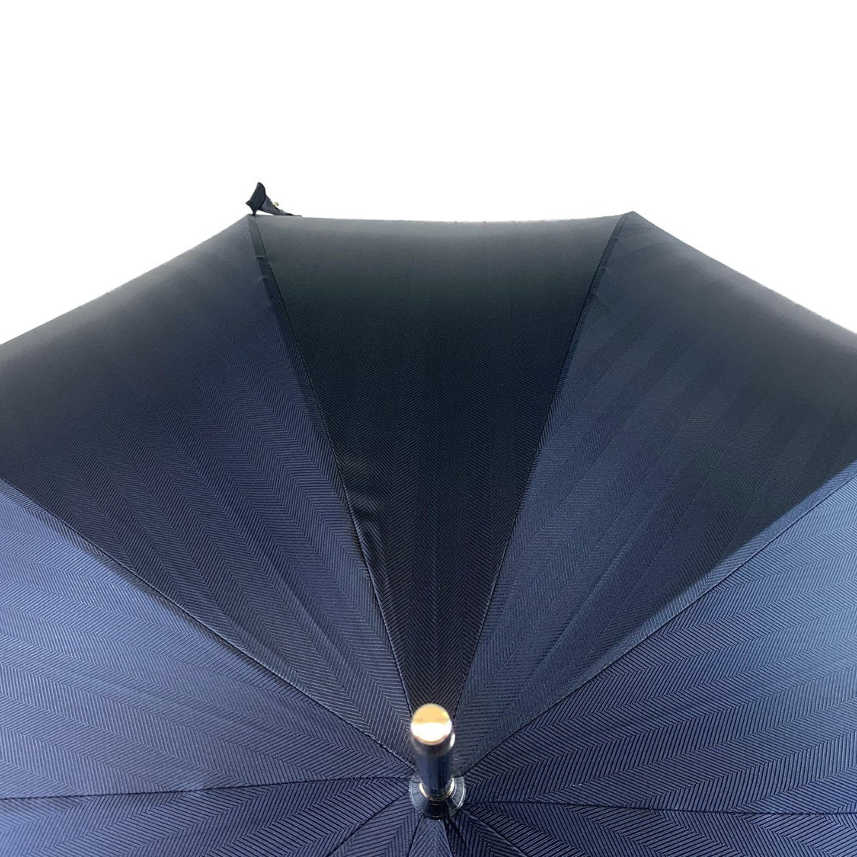 Navy blue gentleman’s umbrella with a chestnut root handle by Ilmarchesato, showcasing elegance and style for men.