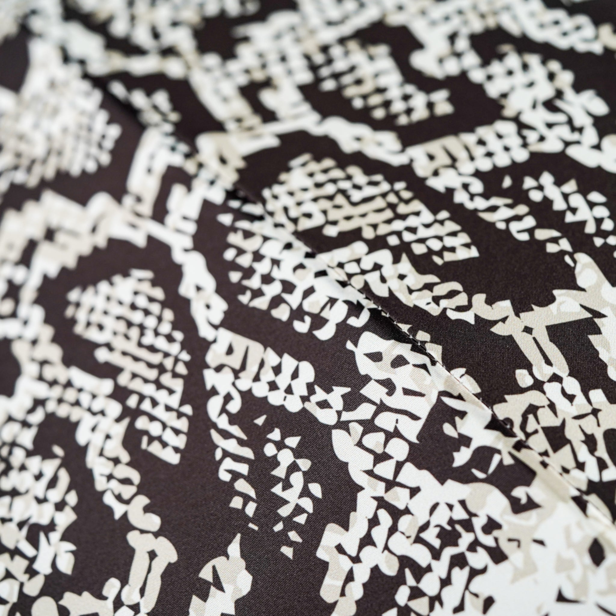 Designer Python Umbrella – Luxury Rain Protection Gear With Satin Canopy & Leather Handle