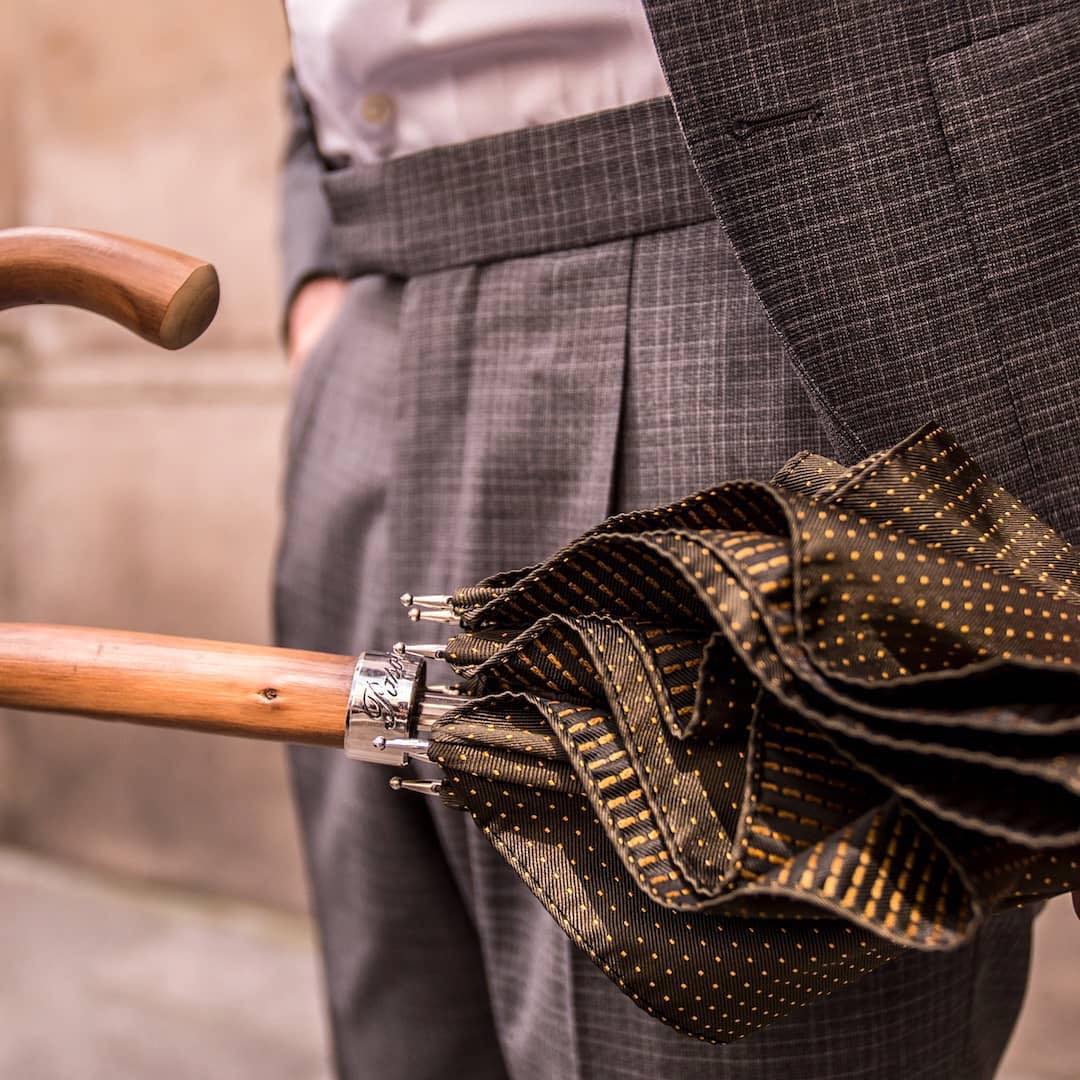 Solid Ash Umbrella – Handmade Italian Classic with Wooden Handle