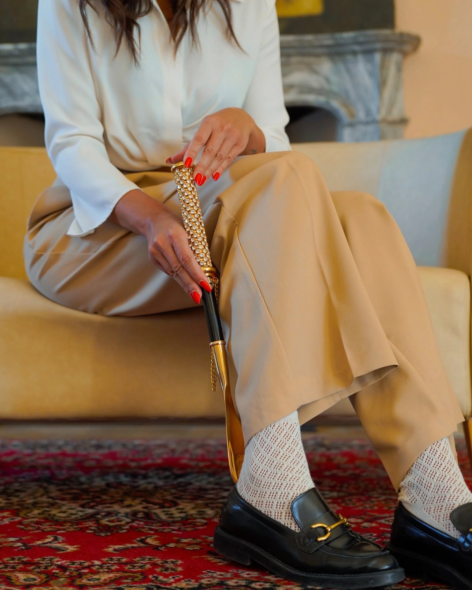 Ilmarchesato 24K gold shoehorn with long handle and rhinestones, luxurious Italian shoehorn for easy footwear use.