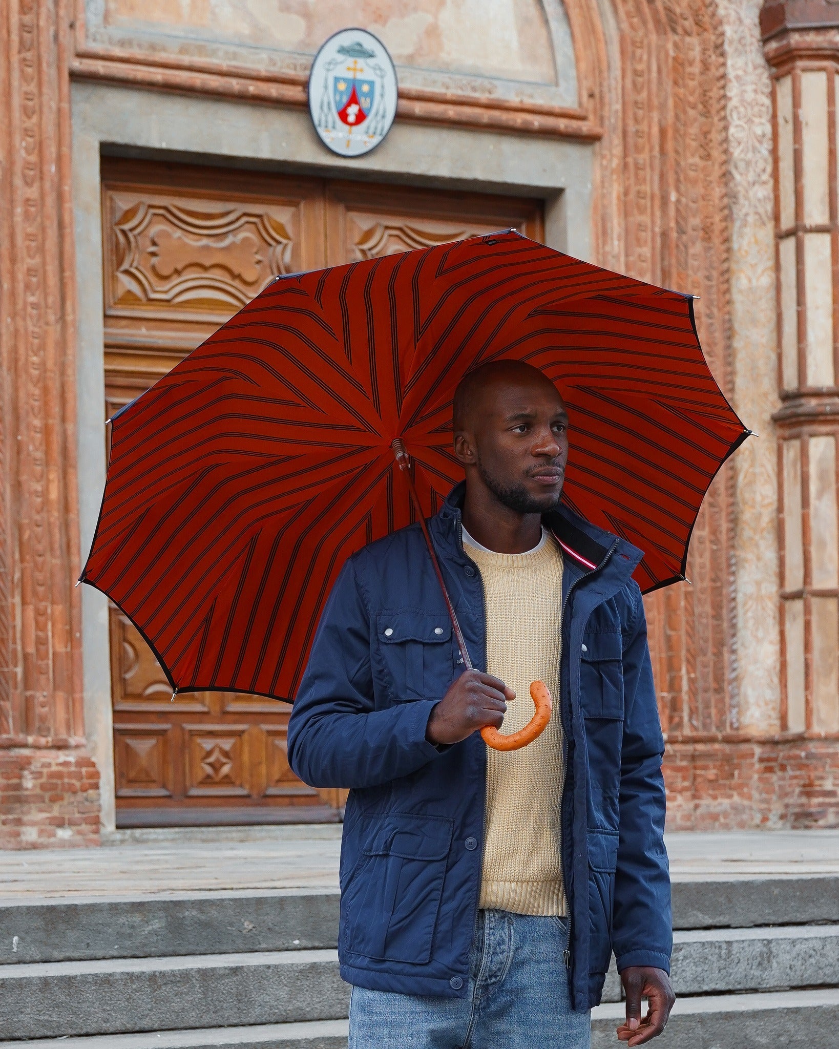 Navy men's automatic umbrella with genuine leather handle, wind-resistant design, suitable as a luxury gift by Ilmarchesato