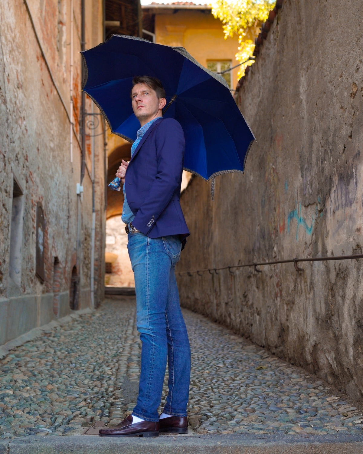 Luxury Umbrella Investment Guide: Which Features Hold Value Over Time?