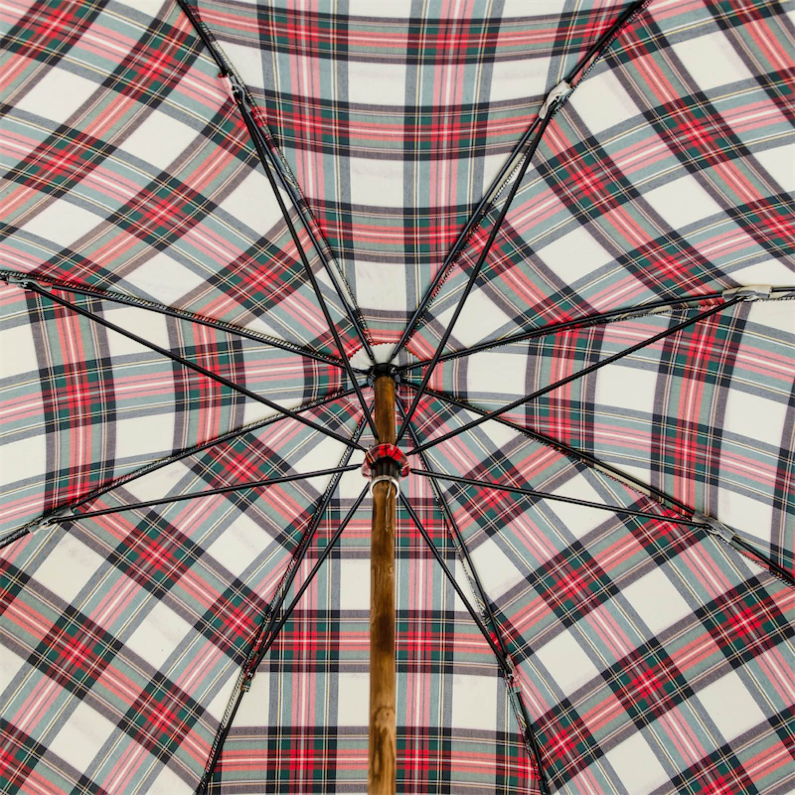 Tartan Umbrella – Handmade Italian Chestnut Handle | Water-Resistant Canopy