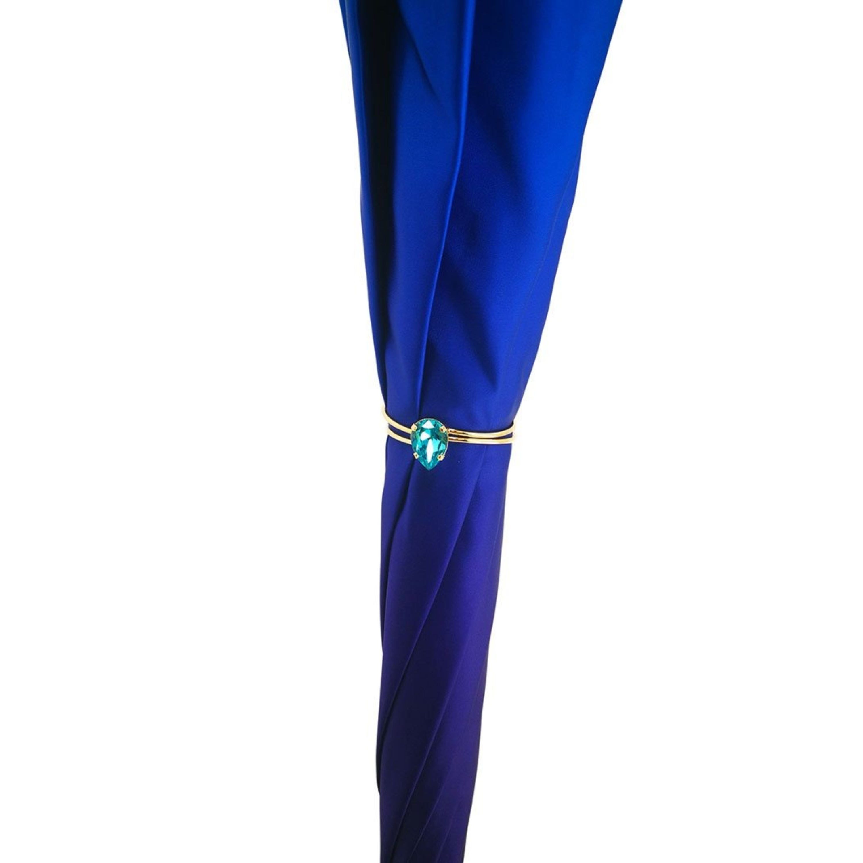 Luxury swan-themed double canopy umbrella for women by Ilmarchesato, showcasing elegant design and sturdy construction.