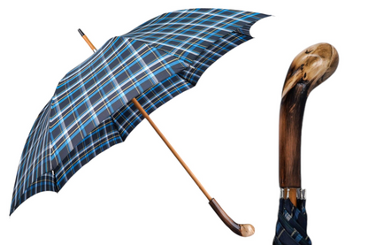 Handcrafted Italian umbrella for men with a natural chestnut root handle by Ilmarchesato, showcasing elegant design.