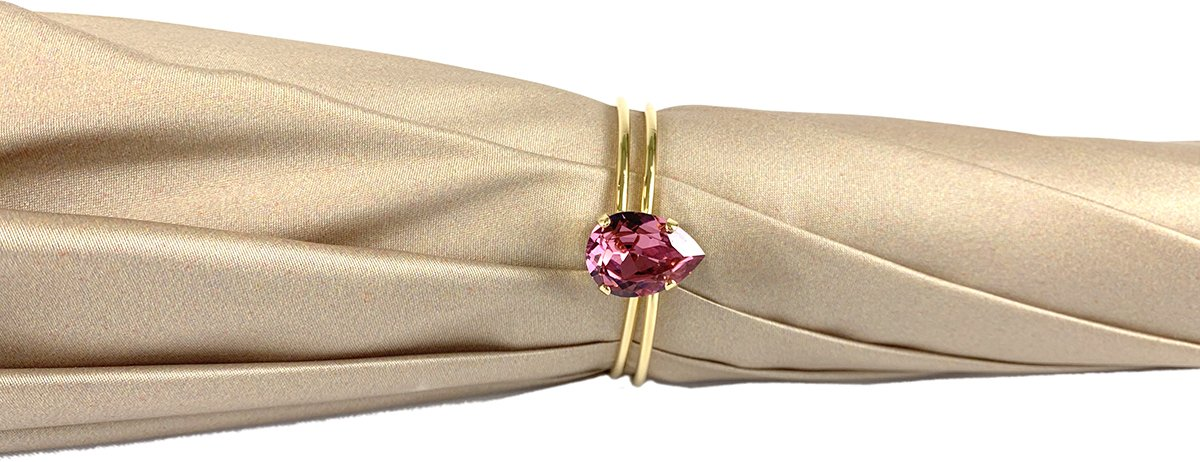 Handmade Cream Umbrella – Luxury Rain Accessory With Automatic Opening & UV Protection