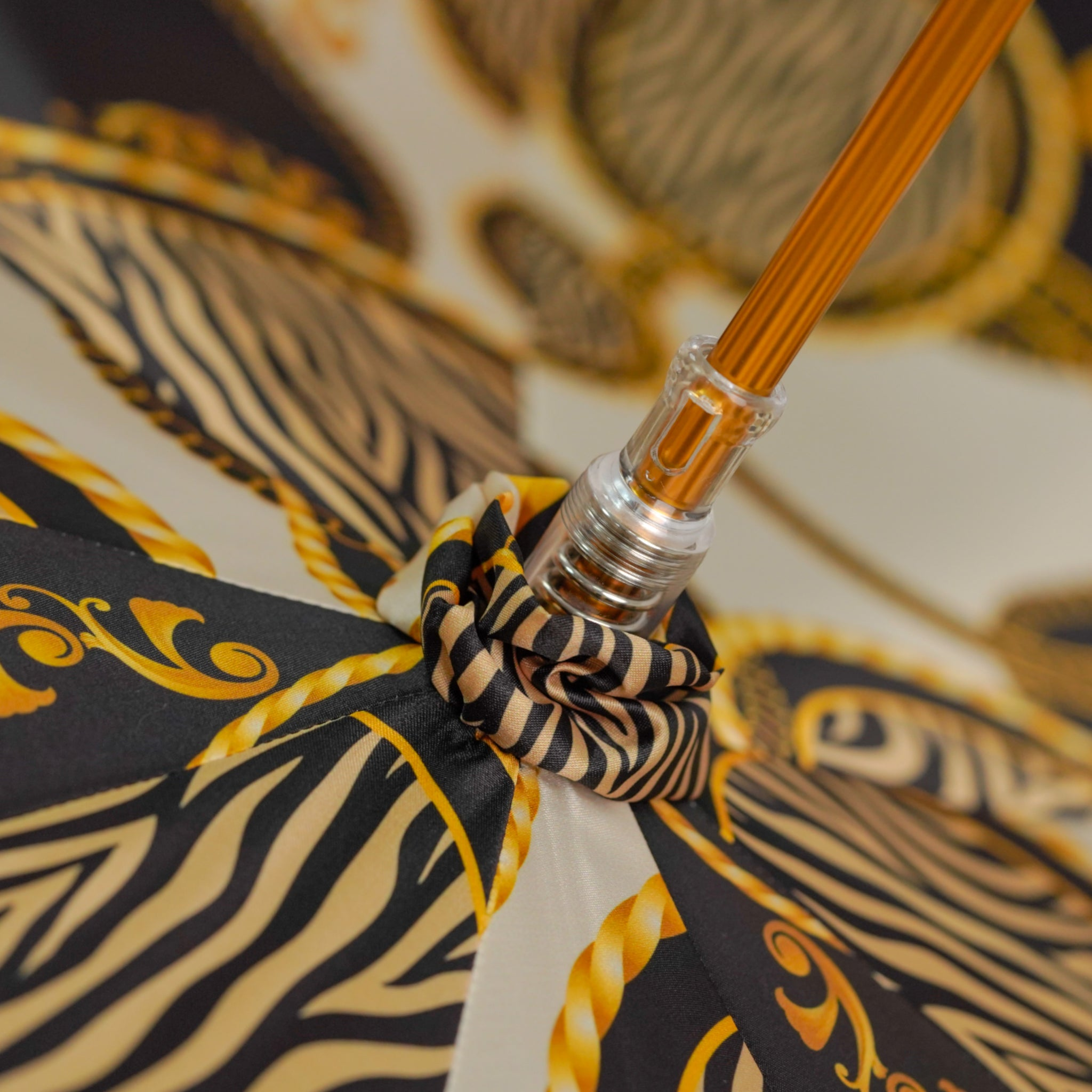 Luxury Satin Umbrella – Hand-Painted Medusa Handle, 24K Gold, Italian Craftsmanship