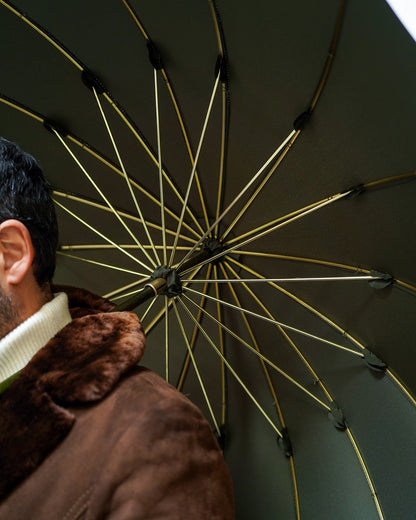Handmade Italian dark green men's umbrella with 24K gold handle, luxury rain umbrella by Ilmarchesato.
