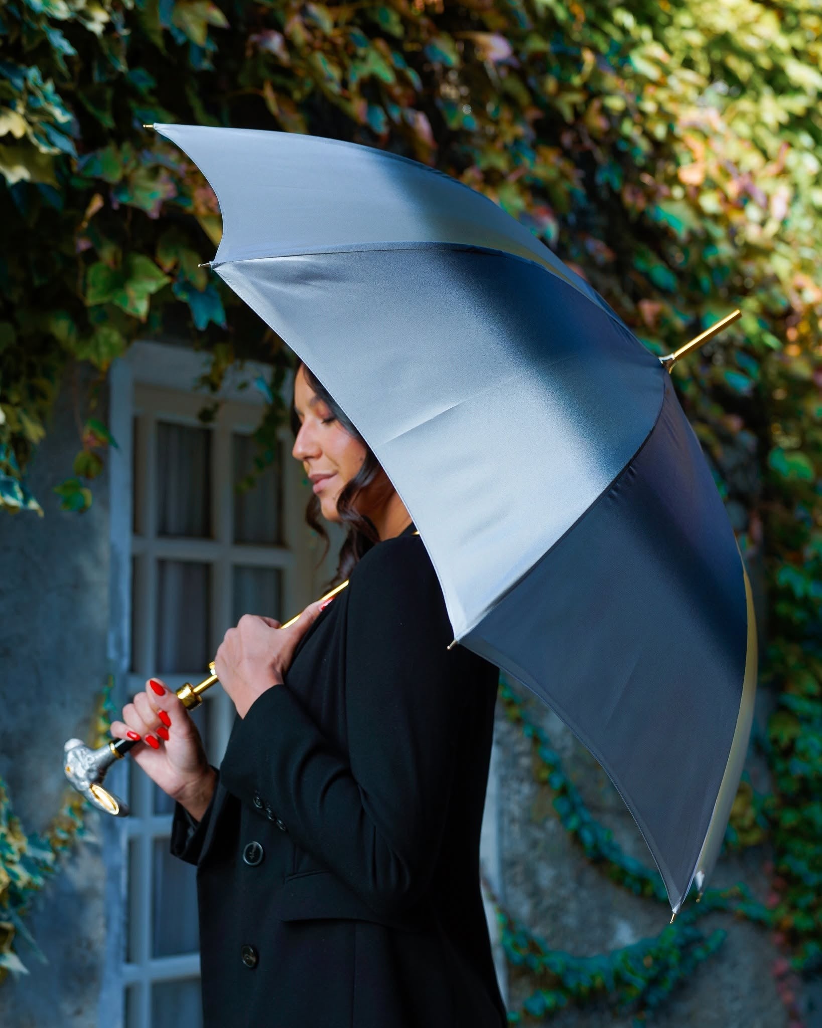 Exclusive Rabbit Umbrella – Elegant Gradient Grey Luxury Design