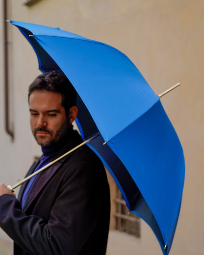 Royal blue men's umbrella by Ilmarchesato with automatic open feature and sapphire crystal handle, stylish and durable.