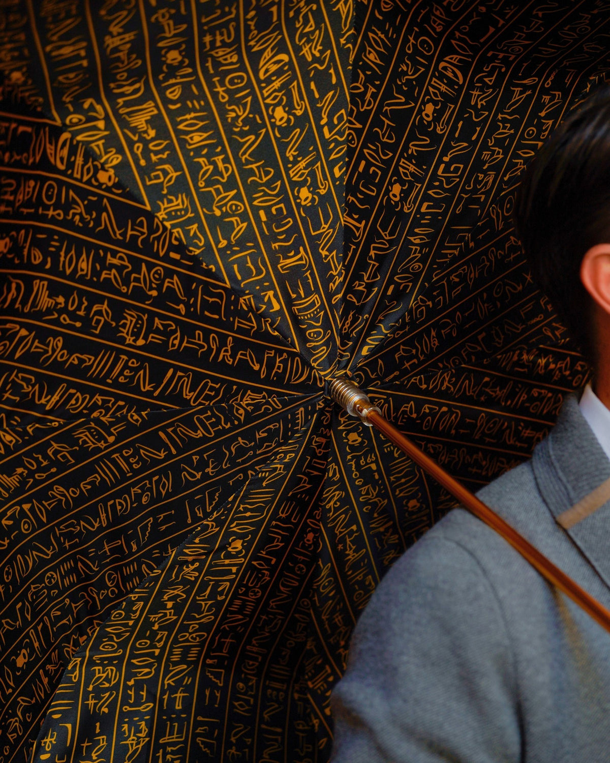 unique black and gold umbrella for men